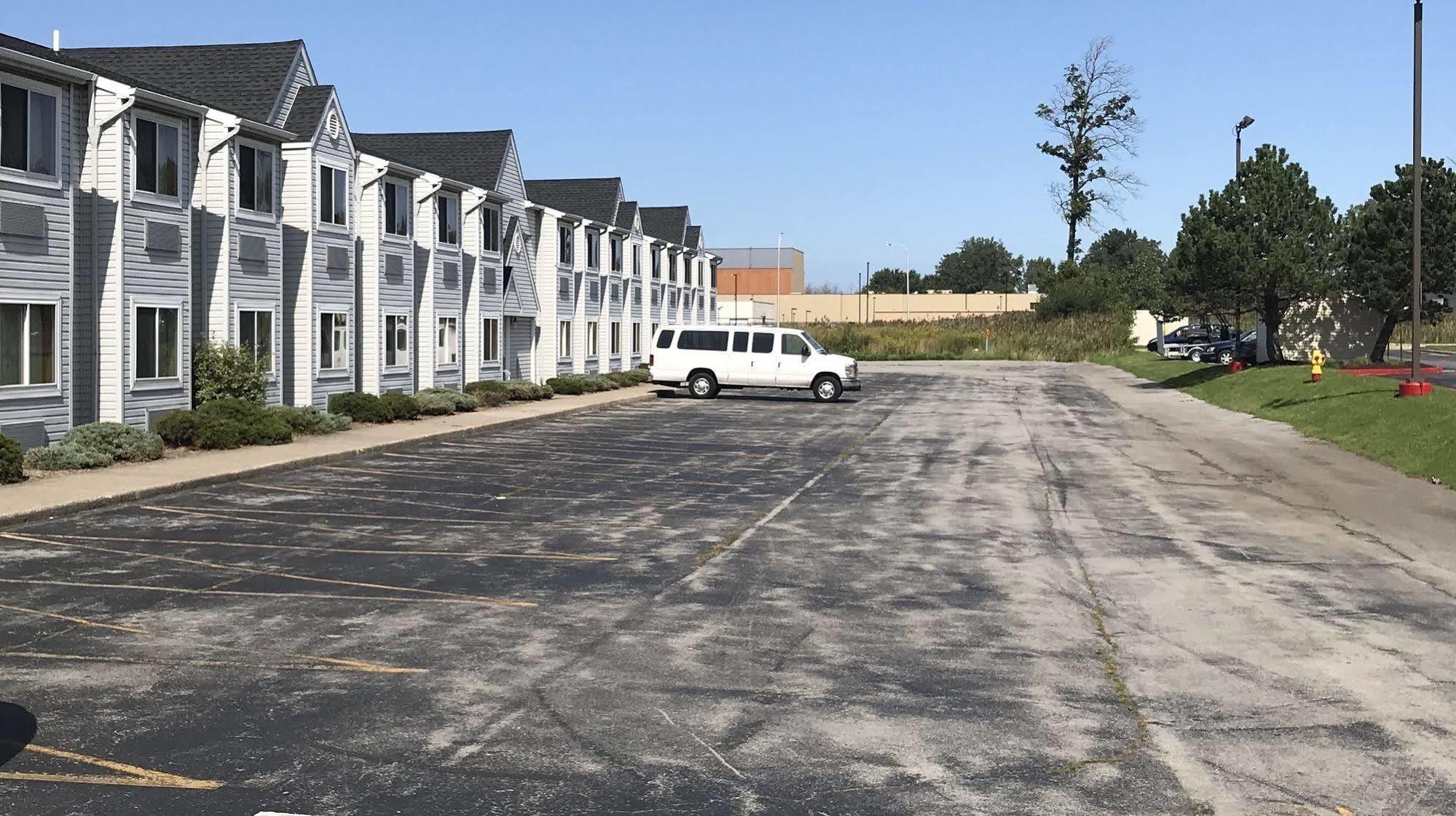 Best Western Buffalo Inn & Suites Williamsville Exterior photo